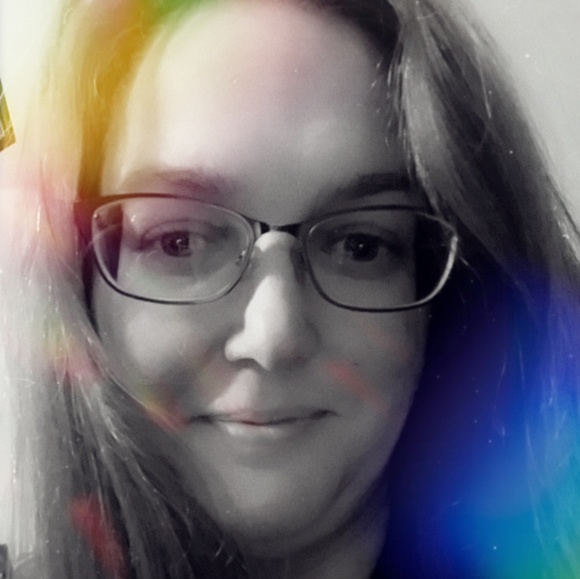 Meet your Posher, Jennifer - Picture 1 of 1